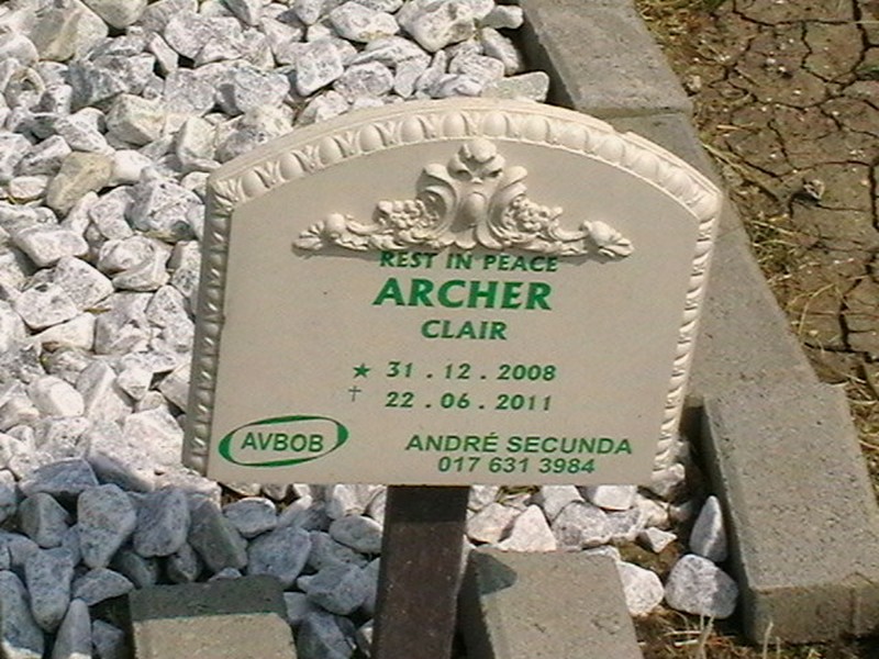 ARCHER Claire 2008-2011