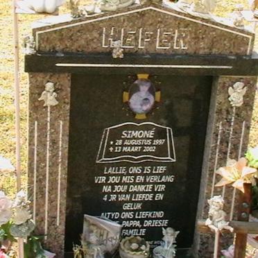 HEFER Simoné 1997-2002