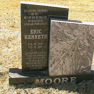 MOORE Eric Kenneth 1959-2001