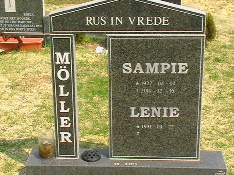 MÖLLER Sampie 1927-2010 &amp; Lenie 1931-