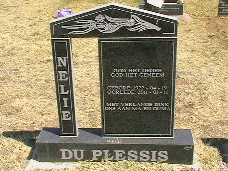 PLESSIS Nelie, du 1922-2011