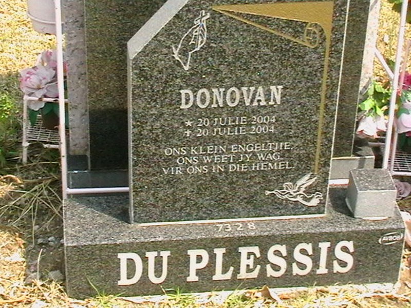 PLESSIS Donovan, du 2004-2004