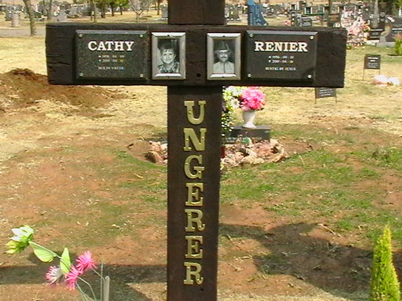 UNGERER Renier Johannes Jacobus 1956-2010 &amp; Catharina Johanna Susann 1958-2010