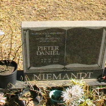 NIEMANDT Pieter Daniel 1938-2000