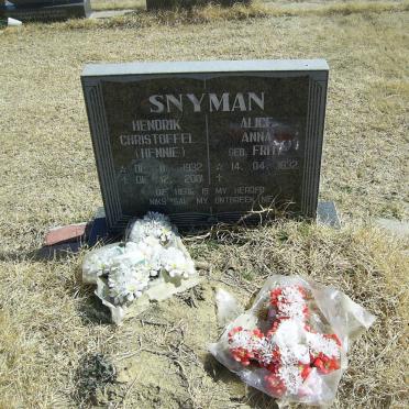 SNYMAN Hendrik Christoffel 1932-2001 &amp; Alice Anna FRITZ 1932-
