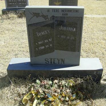 STEYN Tracey 1947-2000 :: STEYN Johanna 1951-