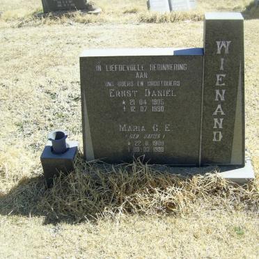 WIENAND Ernst Daniël 1905-1990 &amp; Maria C.E. DAVIES 1909-1999
