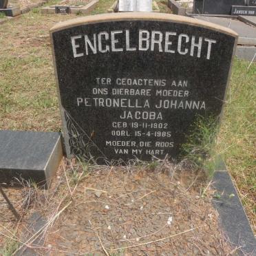 ENGELBRECHT Petronella Johanna Jacoba 1902-1985