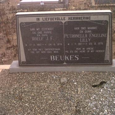 BEUKES Roelf J.F. 1910-1974 &amp; Petronella Engeline Lilly 1911-1975