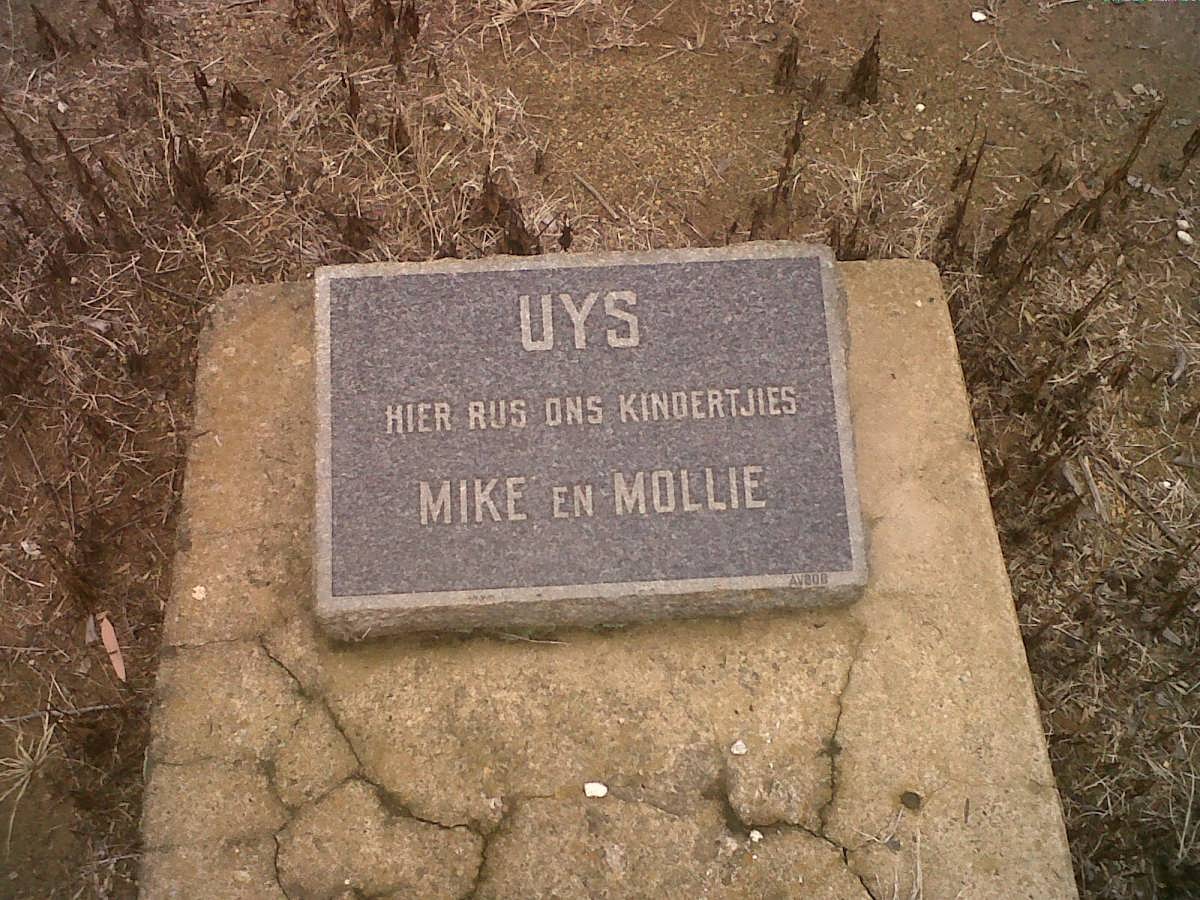 UYS Mike :: UYS Molly 