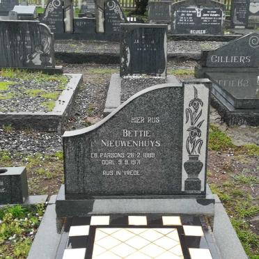 NIEUWENHUYS Bettie, van nee PARSONS 1889-1971
