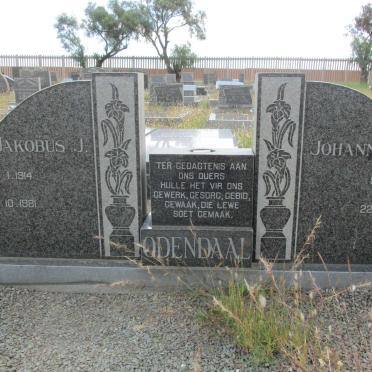 ODENDAAL Jakobus J. 1914-1981 & Johanna E. 1911-1982