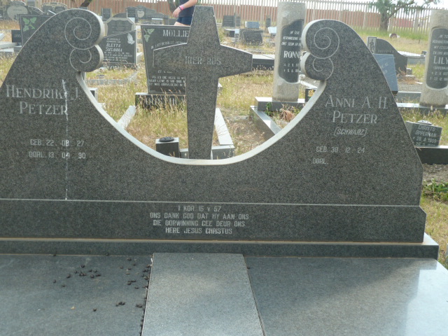 PETZER Hendrik J. 1927-1990 & Anni A.H. SCHWARTZ -1924