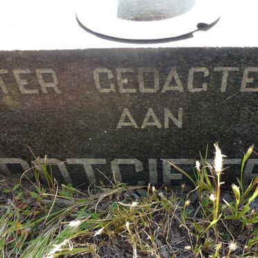 POTGIETER Jurie 1910-1978 & Nonnie 1911-1970