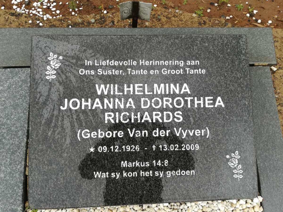 RICHARDS Wilhelmina Johanna Dorothea nee VAN DER VYVER 1926-2009