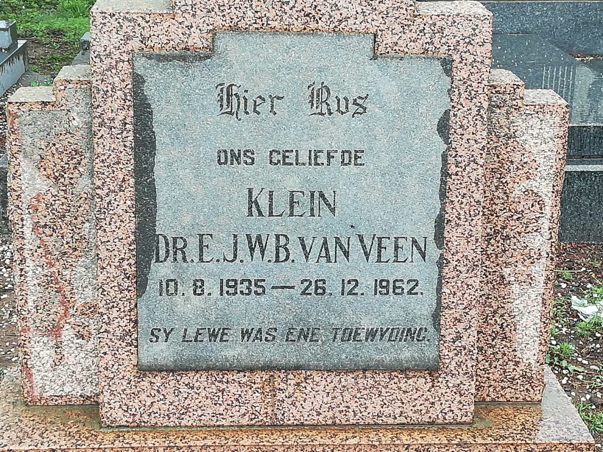 VEEN E.J.W.B., van 1935-1962