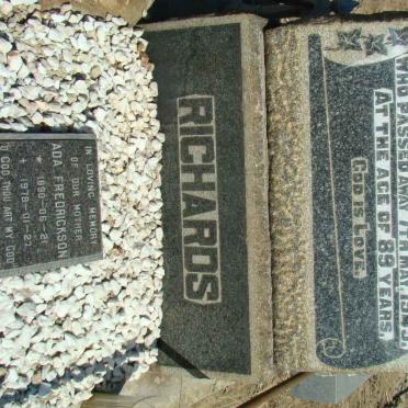 RICHARDS M.A.R. nee CURL -1945 :: FREDRICKSON Ada 1890-1978