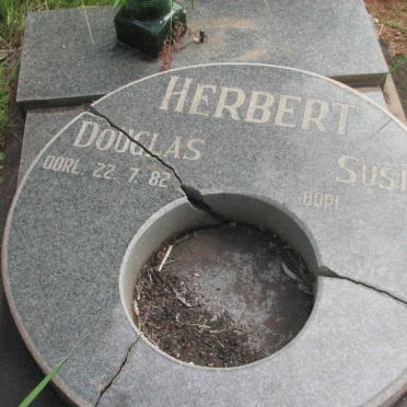 HERBERT Douglas -1982 &amp; Susie