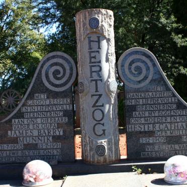 HERTZOG James Barry Munnik 1905-1991 &amp; Hester Catharina MULLER 1909-1988