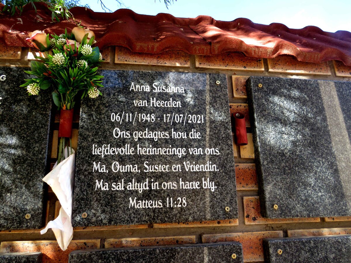 HEERDEN Anna Susanna, van 1948-2021