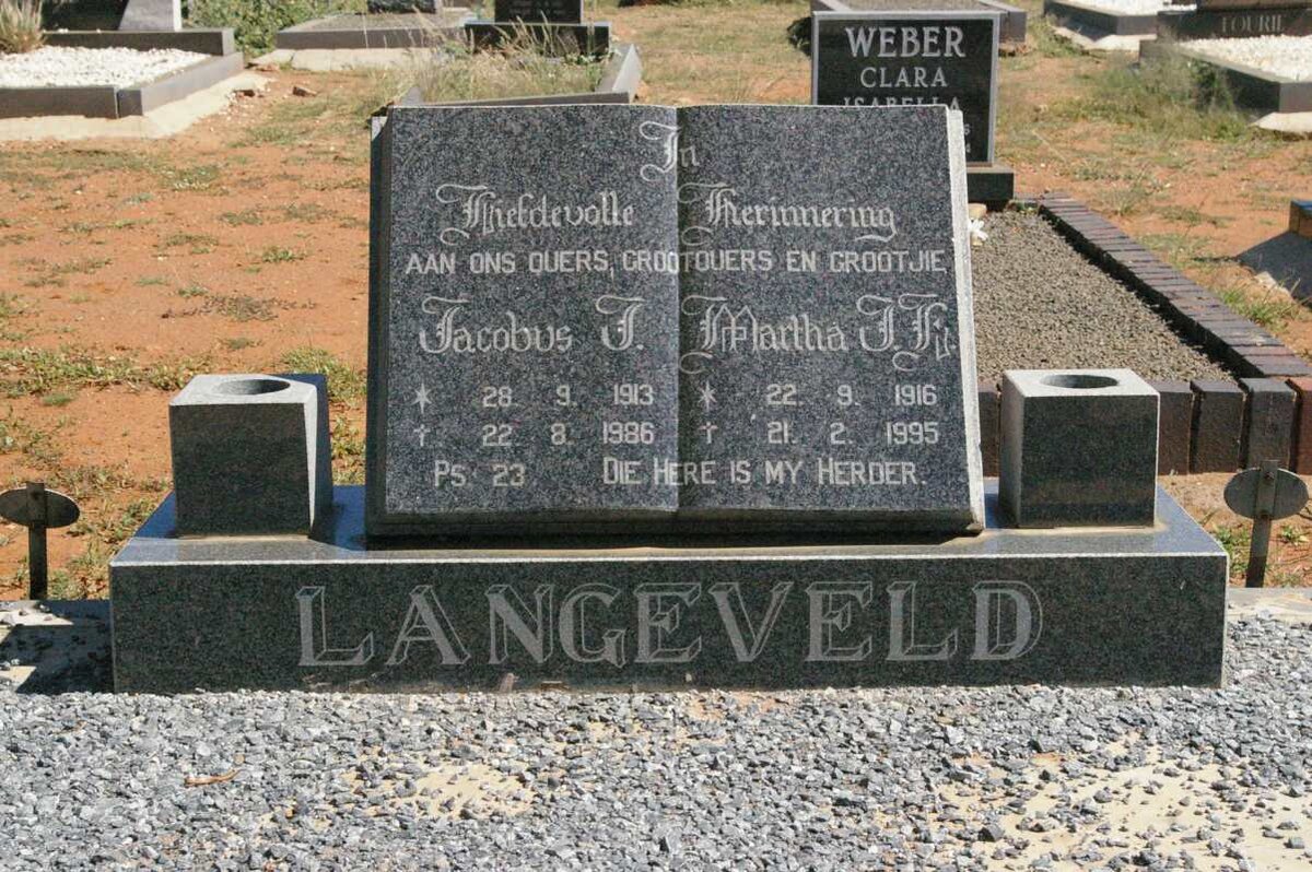 LANGEVELD Jacobus J. 1913-1986 &amp; Martha J.F. 1916-1995