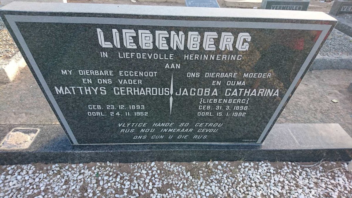 LIEBENBERG Matthys Gerhardus 1893-1952 &amp; Jacoba Catharina LIEBENBERG 1898-1982
