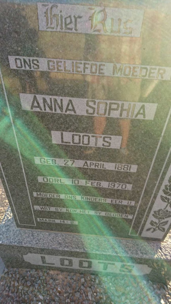 LOOTS Anna Sophia 1881-1970