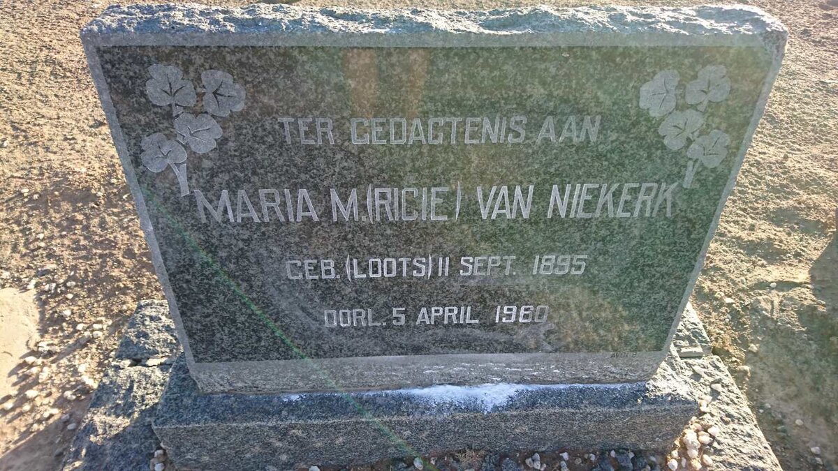 NIEKERK Maria M., van nee LOOTS 1895-1960