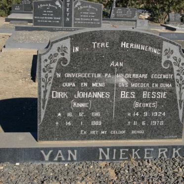 N - Vanne :: Surnames - N