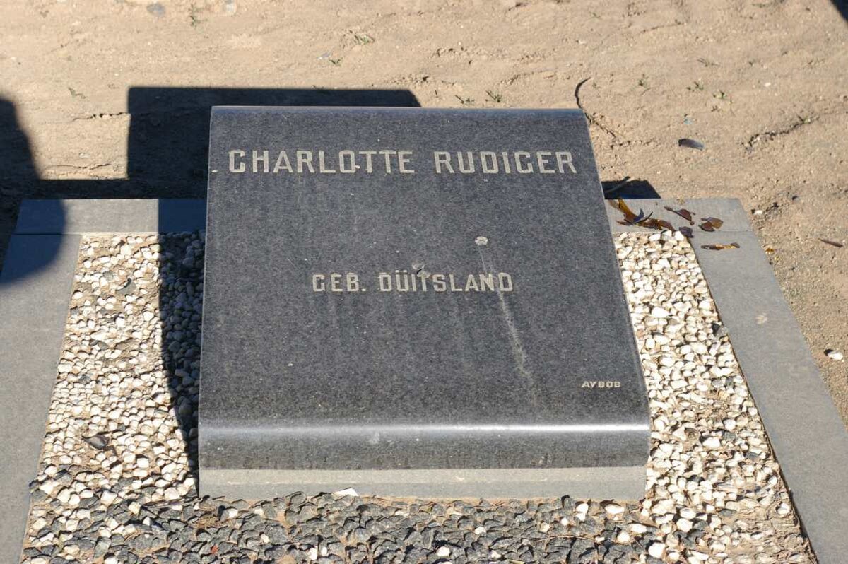 RUDIGER Charlotte