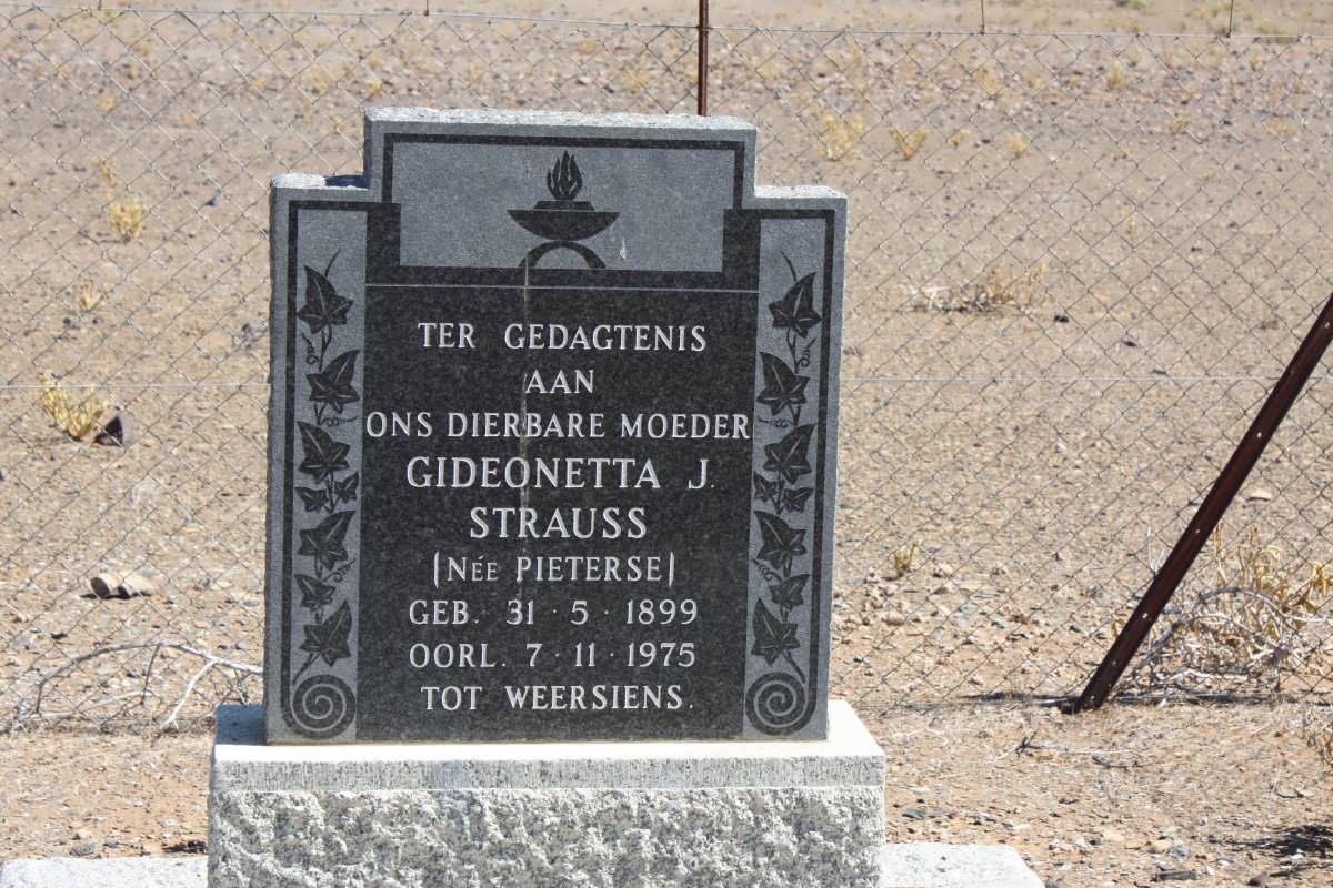 STRAUSS Gideonetta J. nee PIETERSE 1899-1975