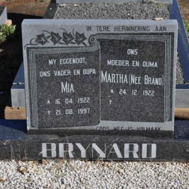 BRYNARD Mia 1922-1997 &amp; Martha BRAND 1922-