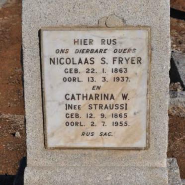 FRYER Nicolaas S. 1863-1937 &amp; Catharina W. STRAUSS 1865-1955