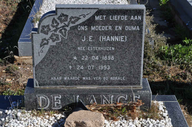 LANGE J.E., de nee ESTERHUIZEN 1898-1993