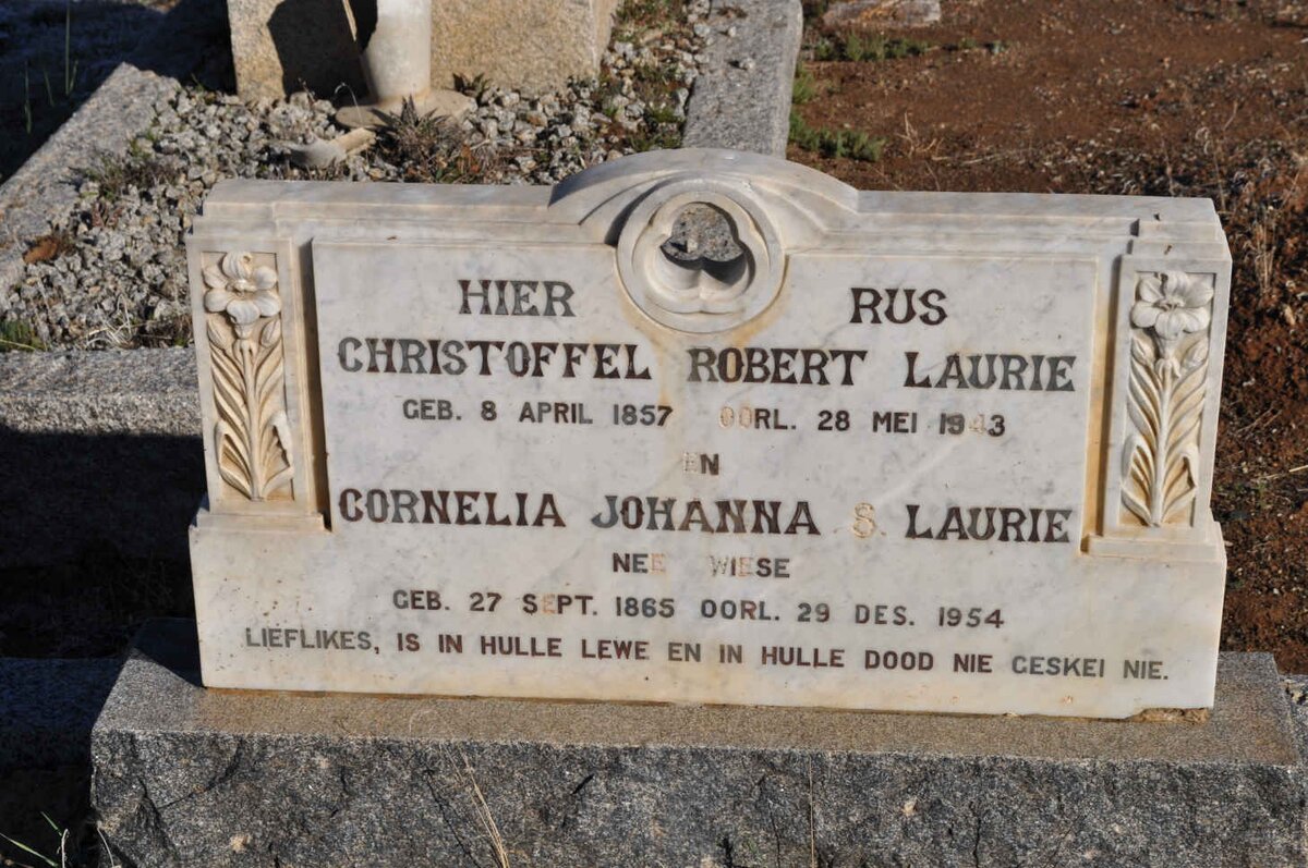LAURIE Christoffel Robert 1857-1943 &amp; Cornelia Johanna S. WIESE 1865-1954