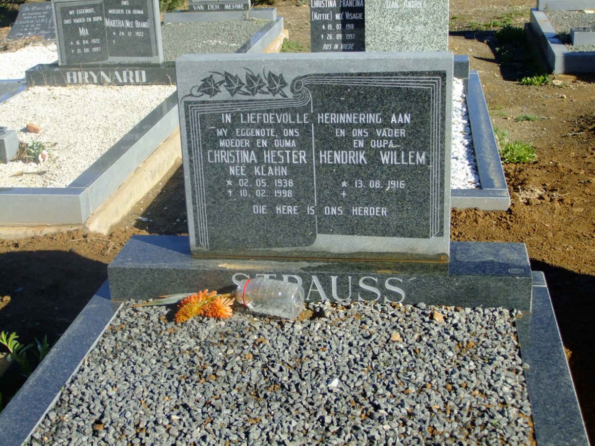 STRAUSS Hendrik Willem 1916- &amp; Christina Hester KLAHN 1938-1998