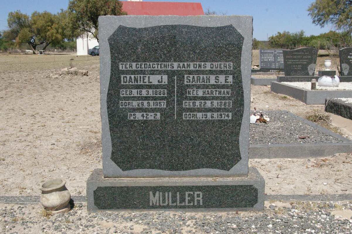 MULLER Daniel J. 1886-1957 &amp; Sarah S.E. HARTMAN 1888-1974