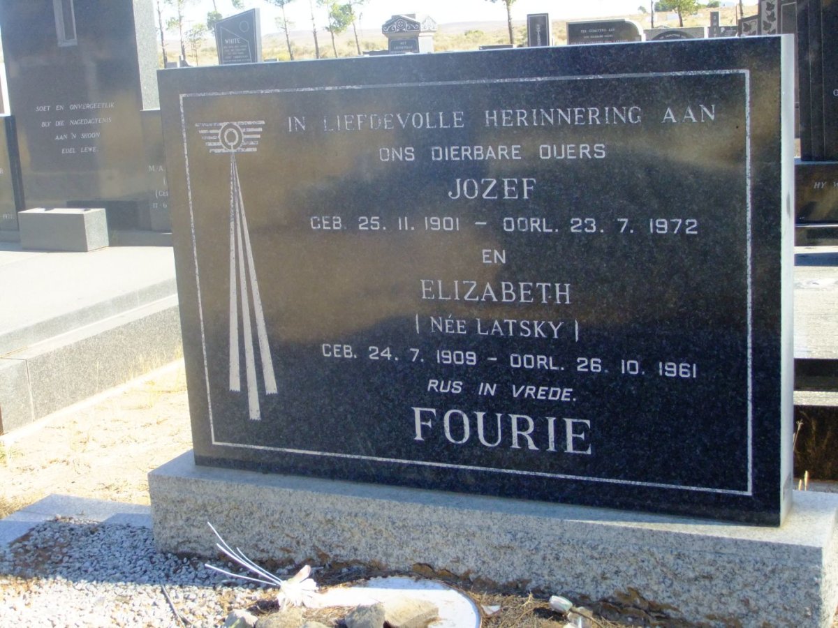 FOURIE Jozef 1901-1972 &amp; Elizabeth LATSKY 1909-1961