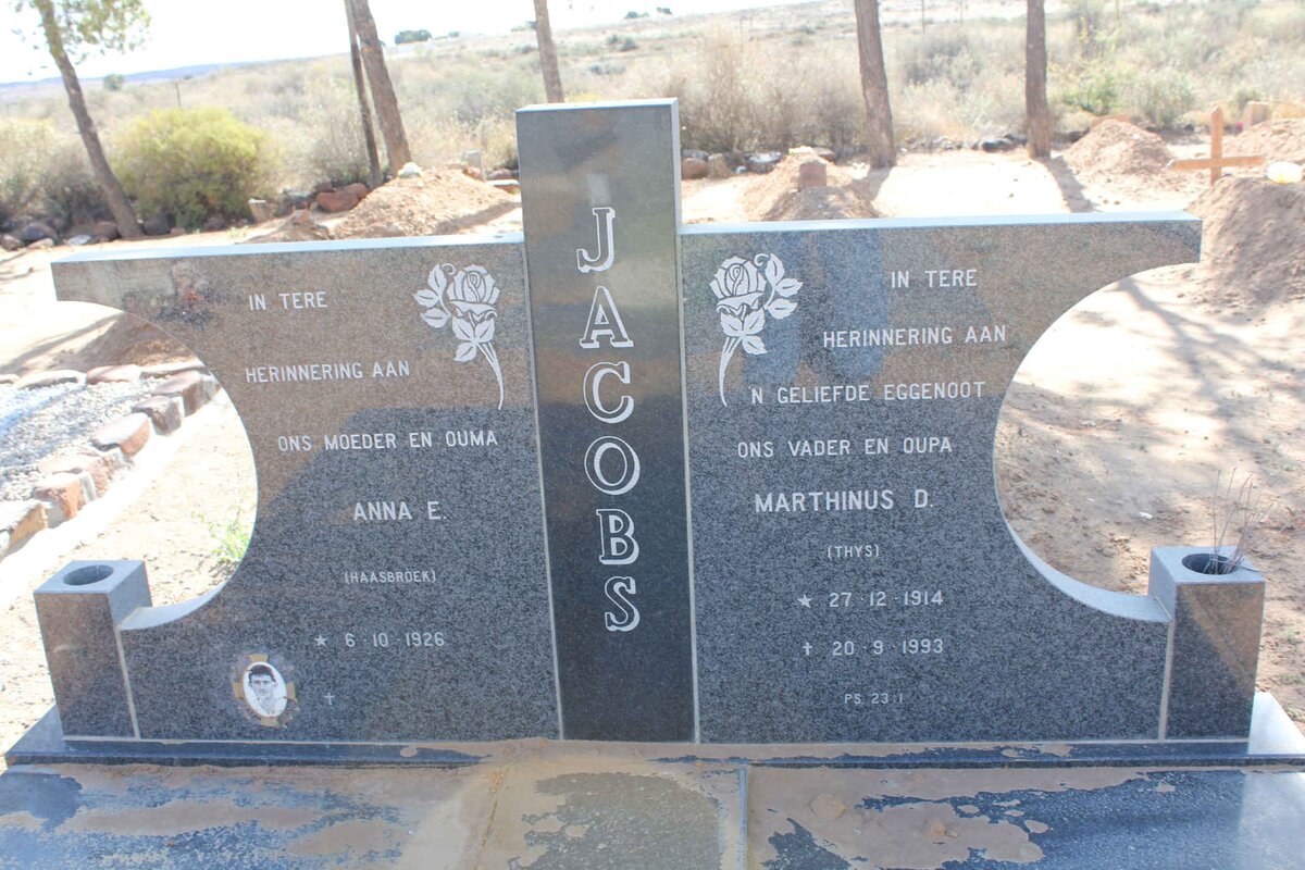 JACOBS Marthinus D. 1913-1993 &amp; Anna E. HAASBROEK 1926-