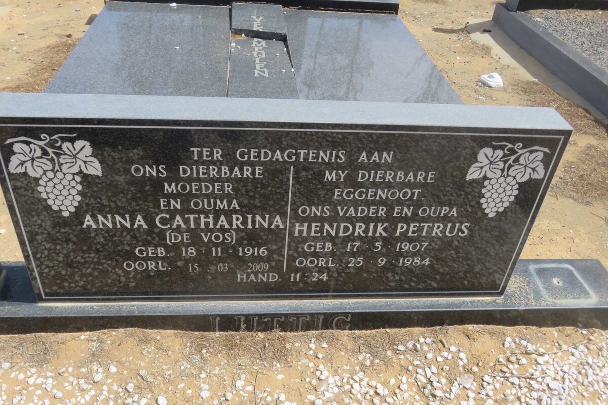 LUTTIG Hendrik Petrus 1907-1984 &amp; Anna Catharina DE VOS 1916-2009