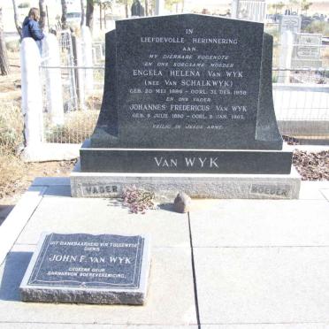 WYK Johannes Fredericus, van 1880-1963 &amp; Engela Helena VAN SCHALKWYK 1886-1958