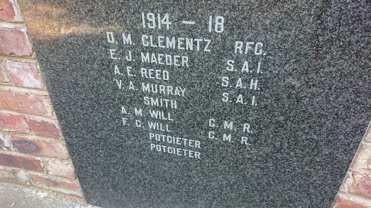 MOTH Memorial 1914-1918