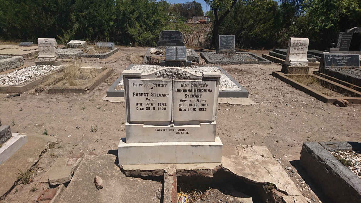 STEWART Robert 1842-1928 &amp; Johanna Hendrina V.D.MERWE 1881-1933