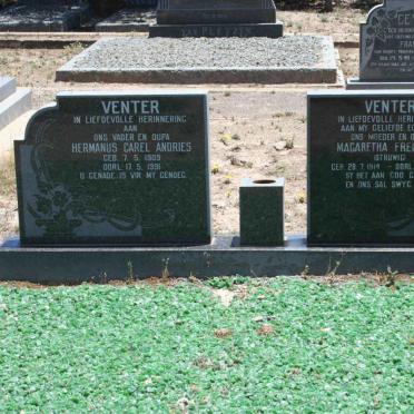 VENTER Hermanus Carl Andries 1909-1991 &amp; Magaretha Frederika STRUWIG 1914-1970