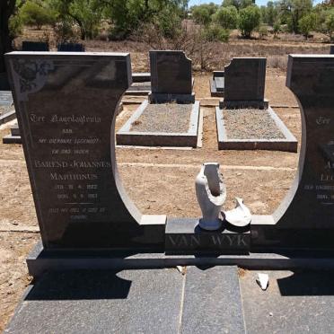 WYK Barend Johannes Marthinus, van 1922-19?7 &amp; Amalia Leonora GROBBELAAR 19??-2000