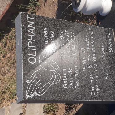 OLIPHANT Johannes Andries 1946-2007