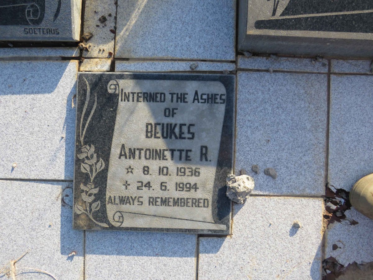 BEUKES Antoinette R. 1936-1994