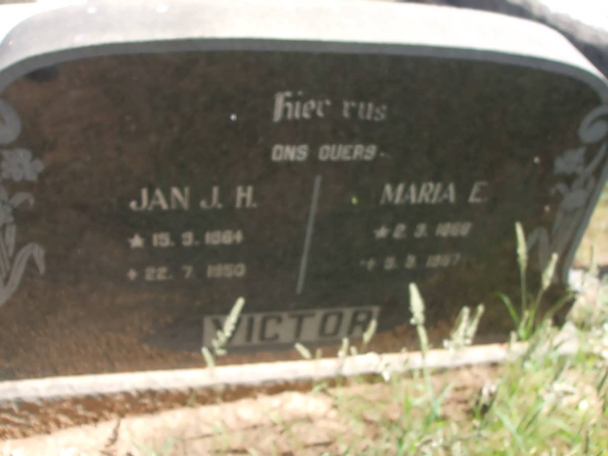 VICTOR Jan J.H. 1864-1950 &amp; Maria E. 186?-19?7