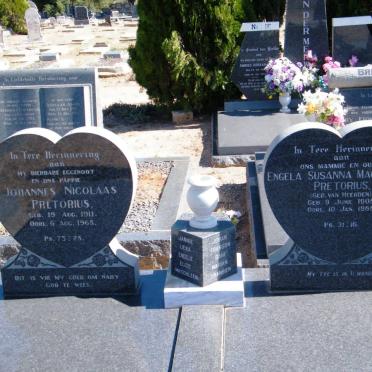 PRETORIUS Johannes Nicolaas 1911-1968 &amp; Engela Susanna Magdalena VAN HEERDEN 1908-1988