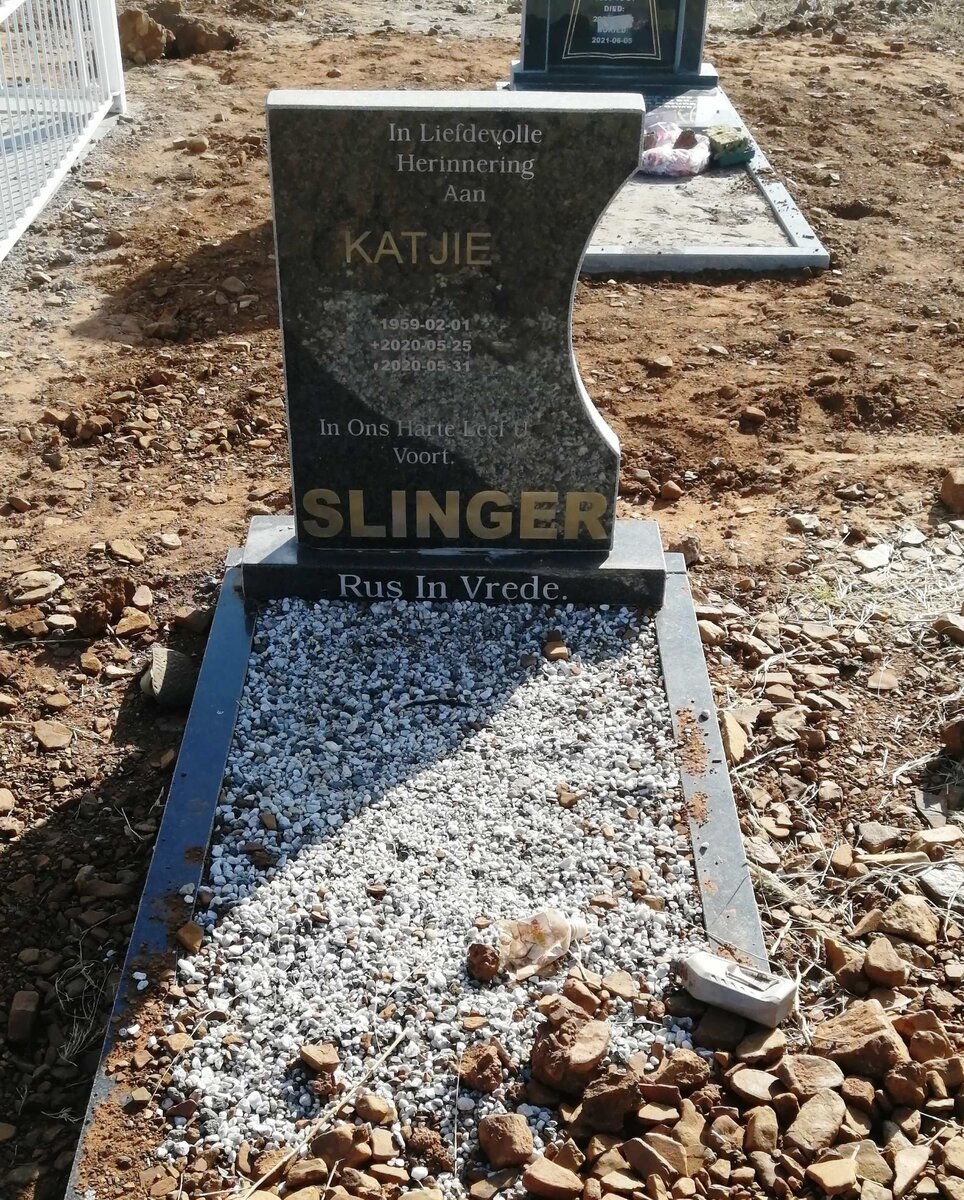 SLINGER Katjie 1959-2020